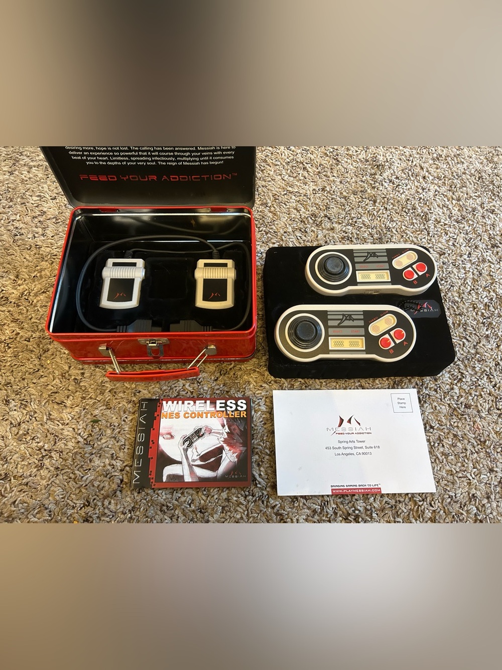 Messiah Limited Edition wireless NES Nintendo controller set 2 metal lunchbox